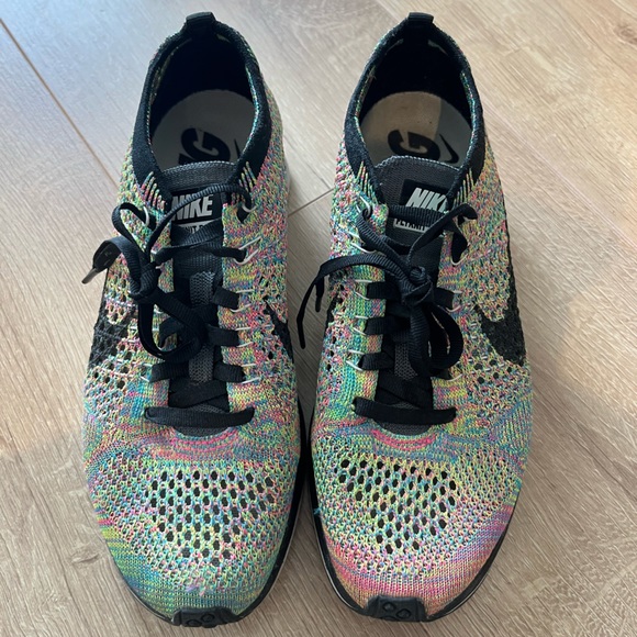 Nike Flyknit Racer - Picture 3 of 6